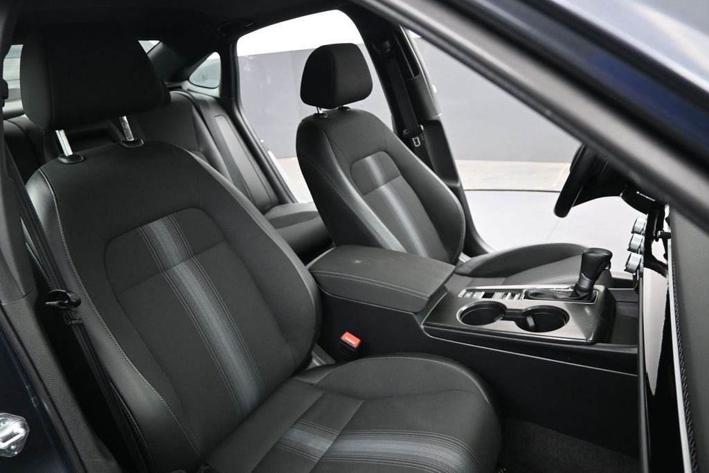 Used 2025  Honda Sport image 28