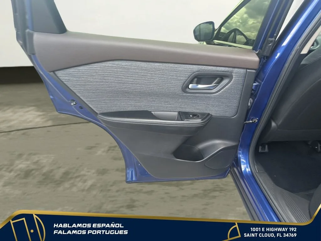 Used 2023 Blue Nissan SV FWD image 21