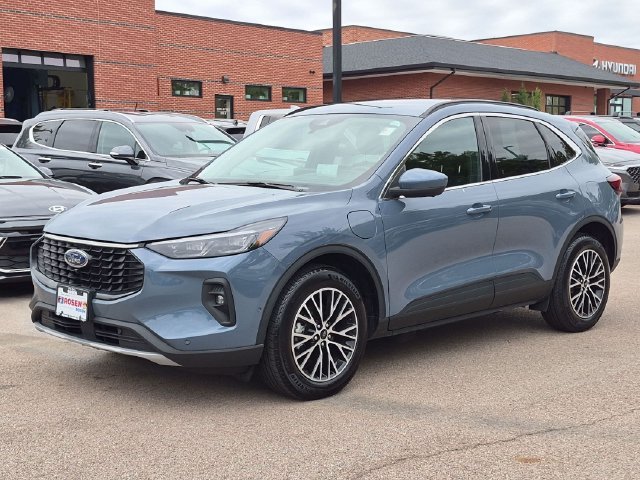 Used 2023 Blue Ford Base image 3