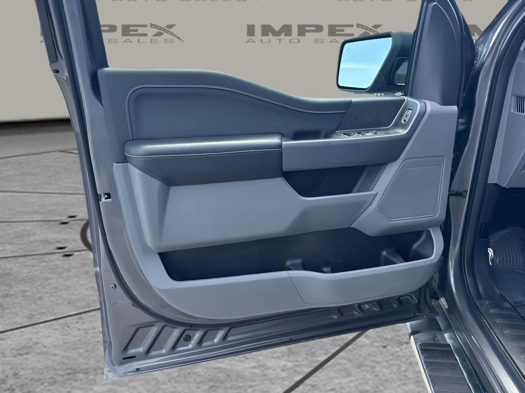 Used 2025 Gray Ford XLT image 15