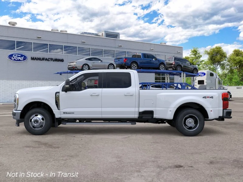 New 2026 Oxford White Ford Lariat image 3