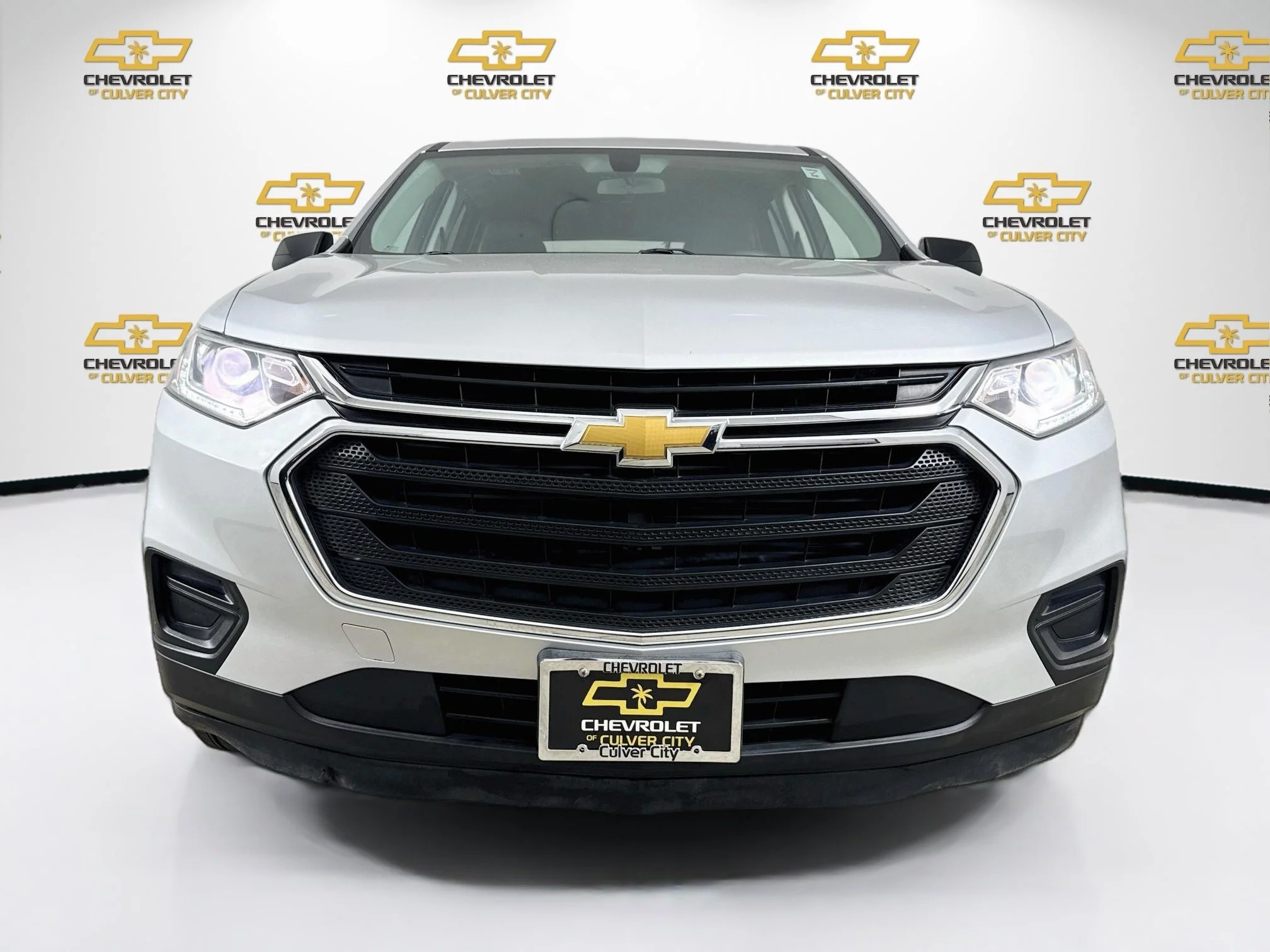 Used 2019 SILVER ICE METALLIC Chevrolet LS image 2