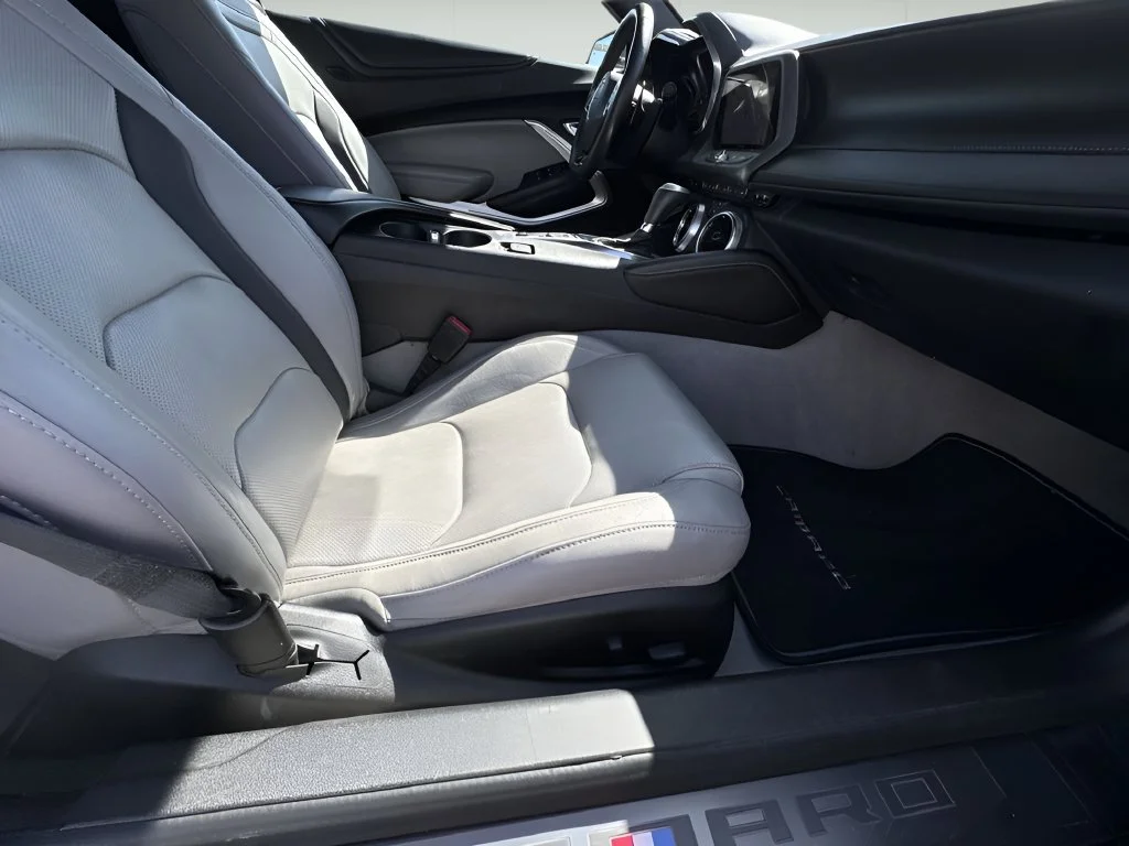 Used 2018 NIGHTFALL GRAY METALLIC Chevrolet 2LT image 29