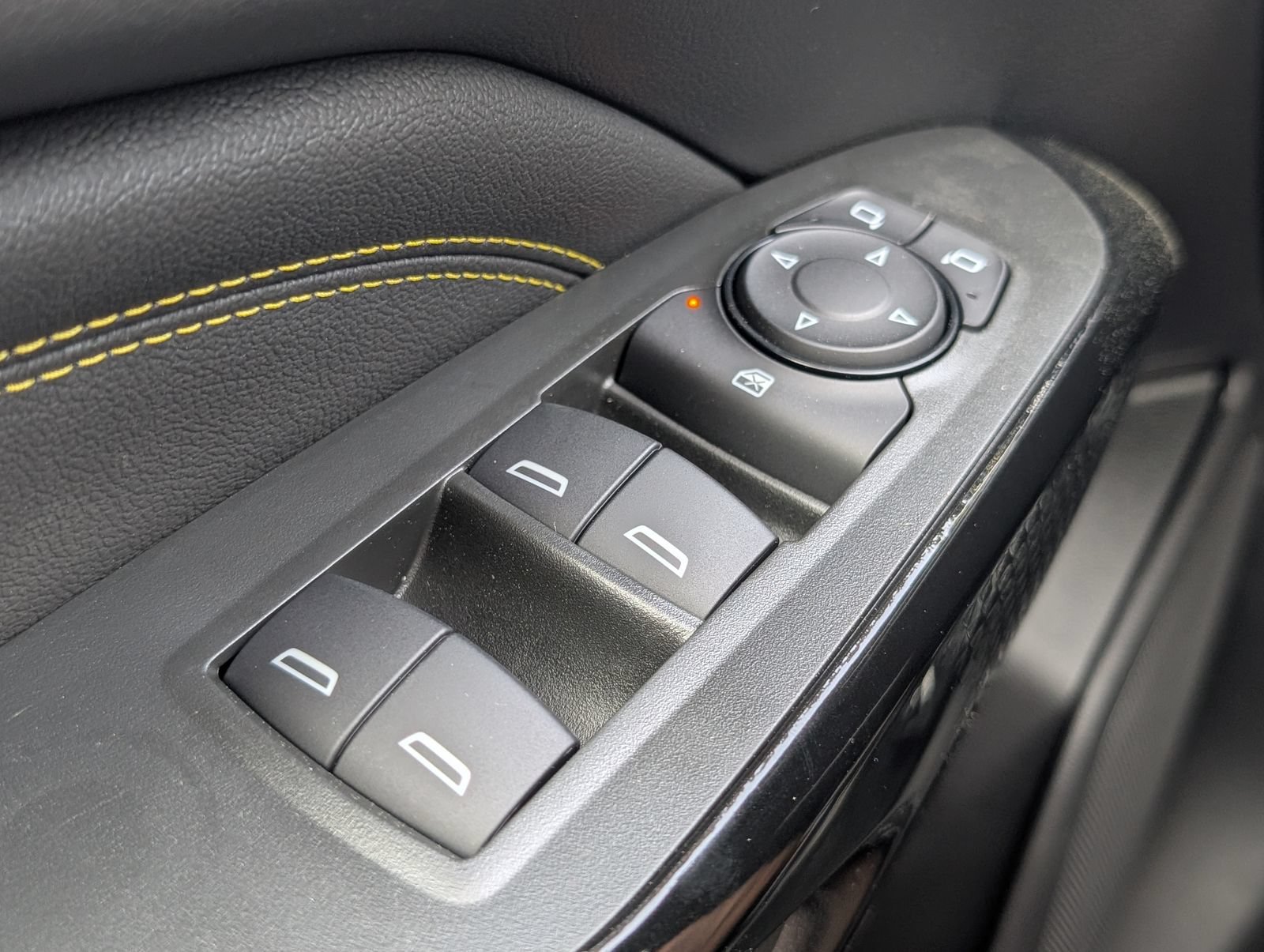 2026 Chevrolet Trax LT - Photo 18