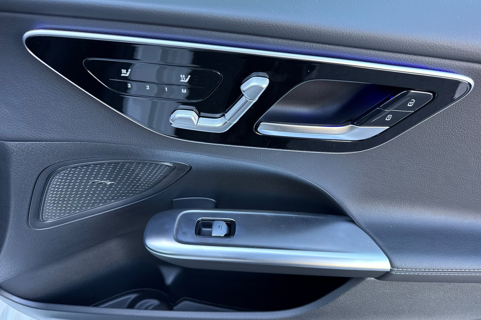 New 2026 Polar White Mercedes-Benz C 300 image 34