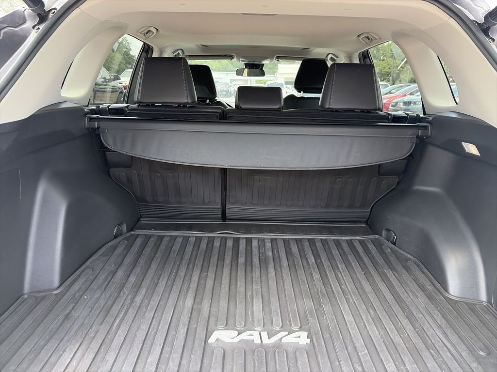 Used 2022 Gray Toyota XLE Premium image 30