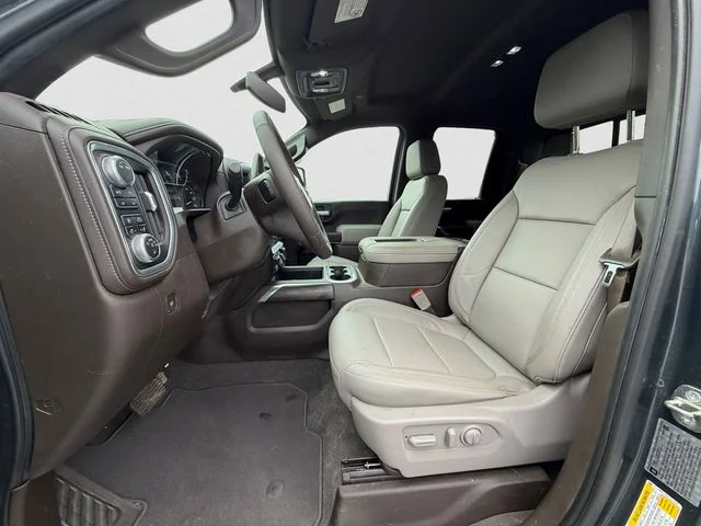 Used 2020 Blue GMC SLT image 6
