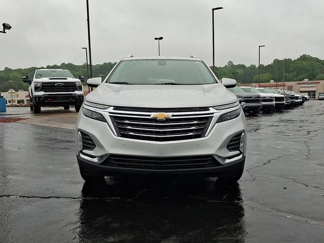 Used 2022 Silver Chevrolet Premier image 2