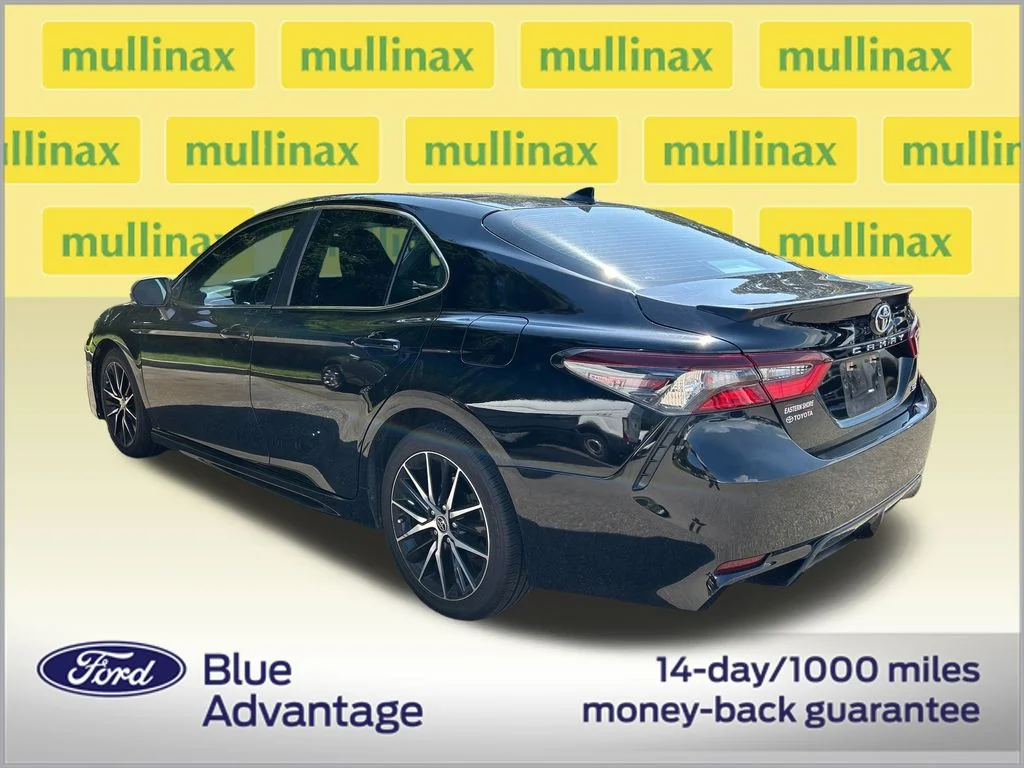 Used 2022 Black Toyota SE image 3