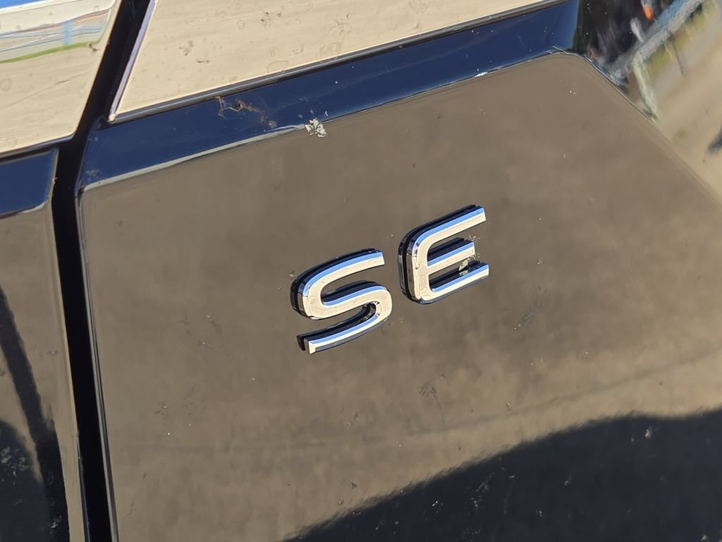 2026 Volkswagen Atlas SE w/Tech - Photo 8