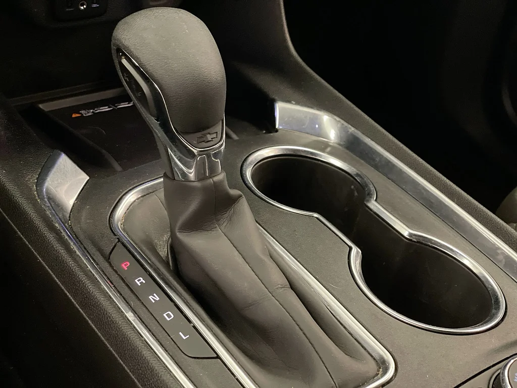 Used 2023 Mosaic Black Metallic Chevrolet LT Cloth image 16