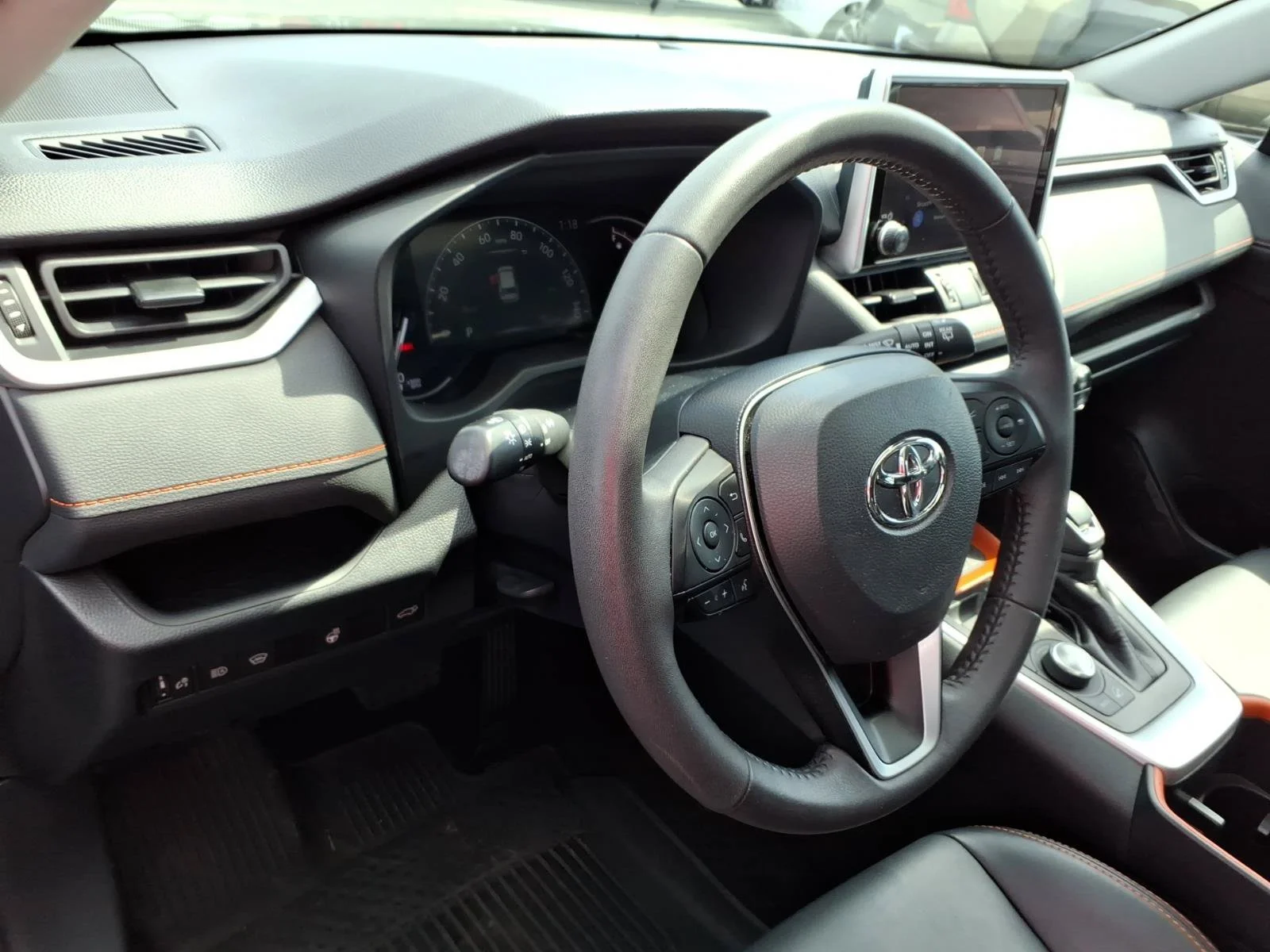 Used 2023 Lunar Toyota Adventure image 8