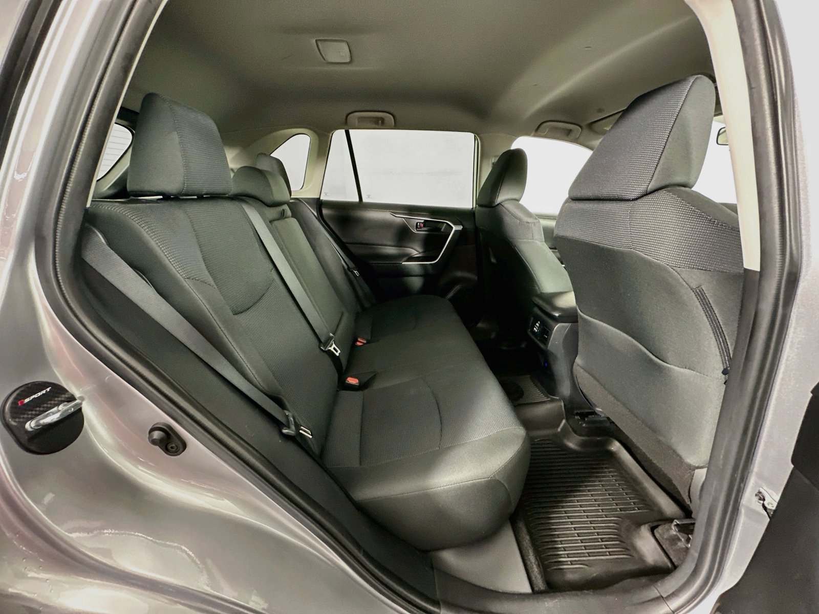Used 2025 Silver Sky Metallic Toyota LE image 27
