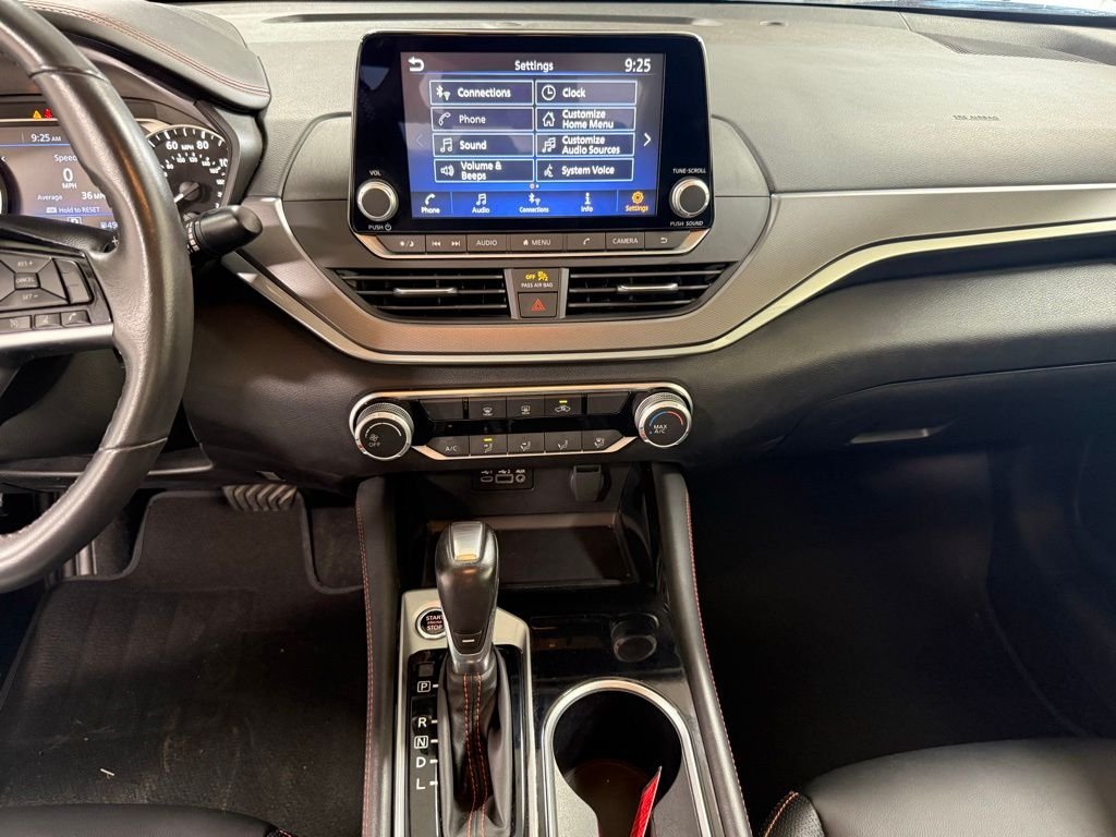 2024 Nissan Altima SR - Photo 15