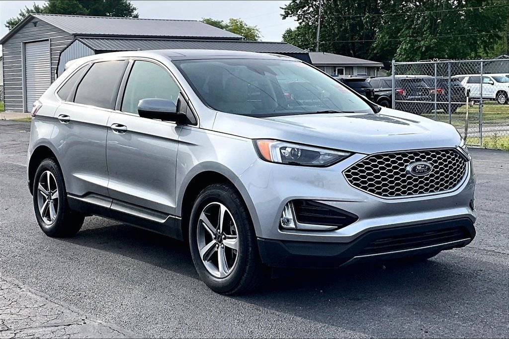 2024 Ford Edge SEL AWD's photo