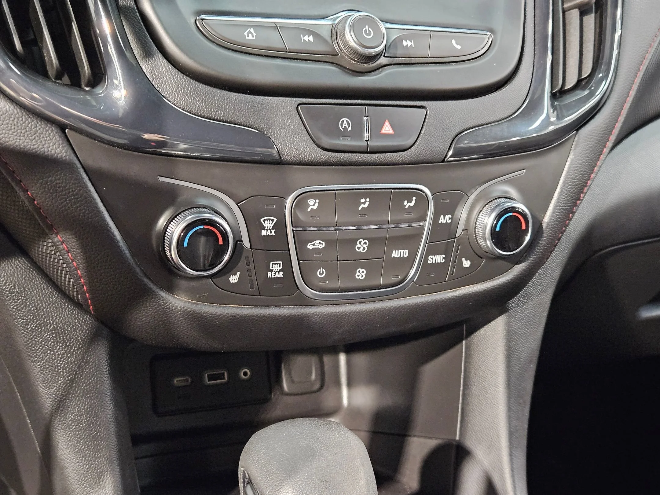 2023 Chevrolet Equinox RS - Photo 32