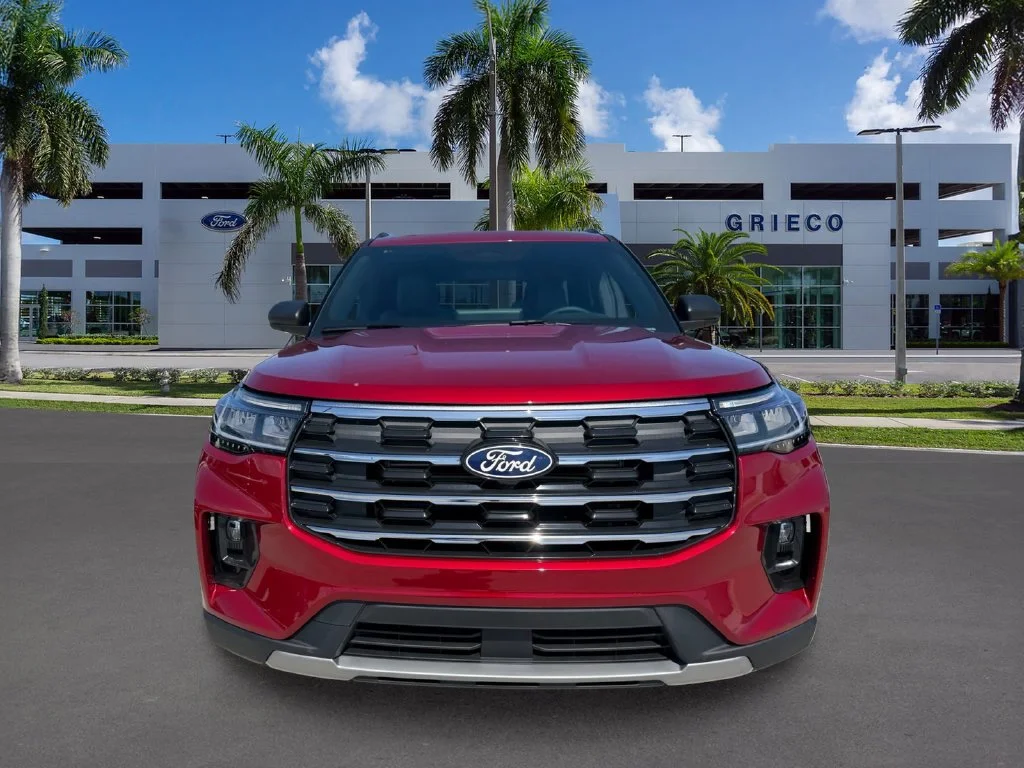 New 2027 Ruby Red Metallic Tinted Clearcoat Ford Active image 2