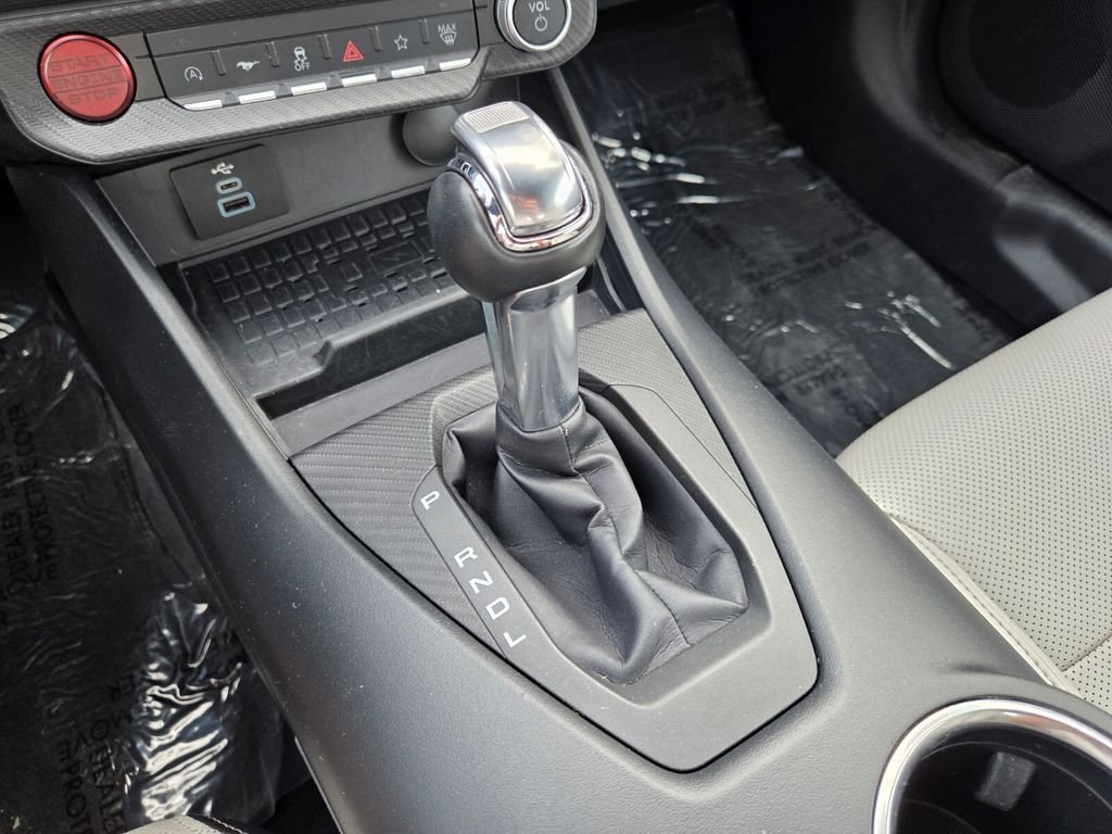 Used 2024 Gray Ford EcoBoost Premium image 25