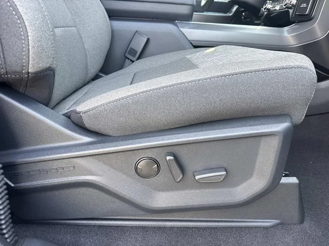 New 2026 Marsh Gray Ford XLT image 26