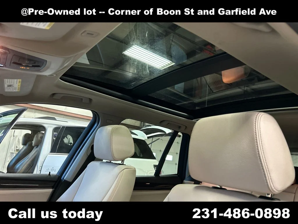 Used 2016 Gray BMW xDrive28i image 13