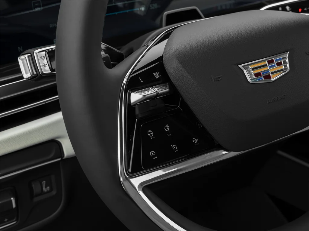 Used 2025 Black Cadillac Sport Platinum image 61