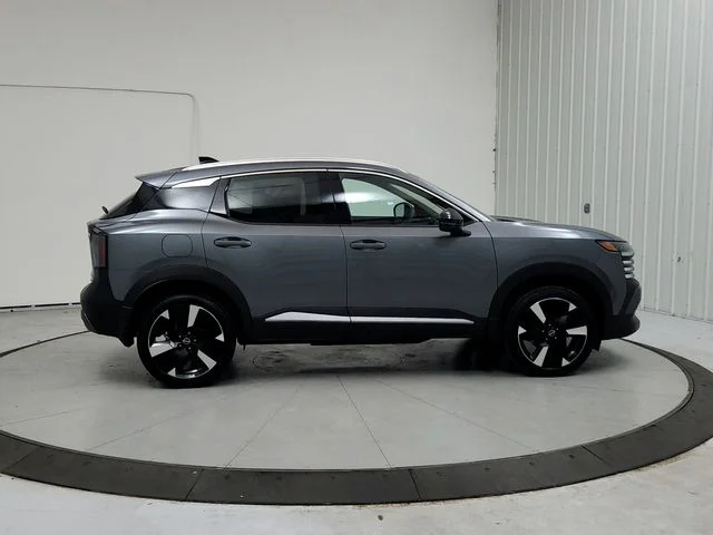 New 2026 Gray Nissan SR image 8