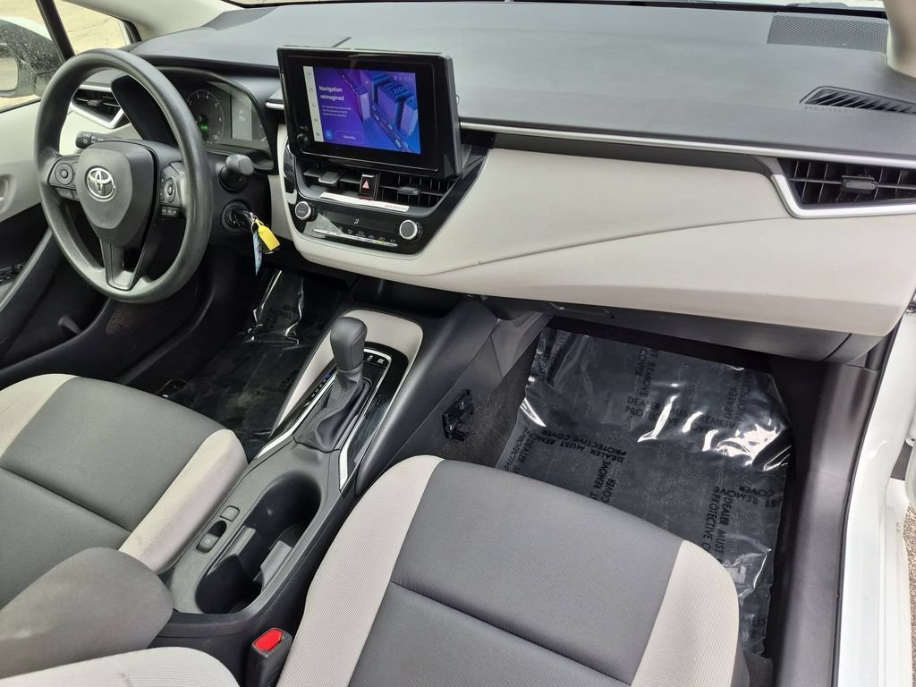 Used 2023 White Toyota LE image 33