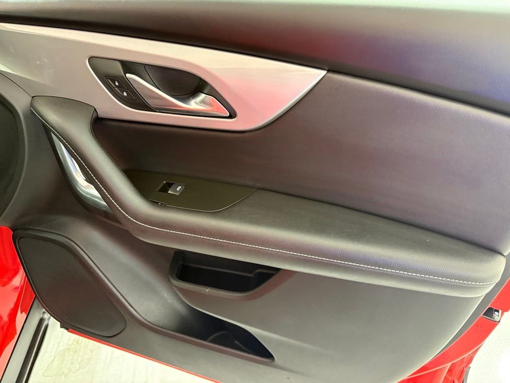Used 2025 Orange Chevrolet LT image 39