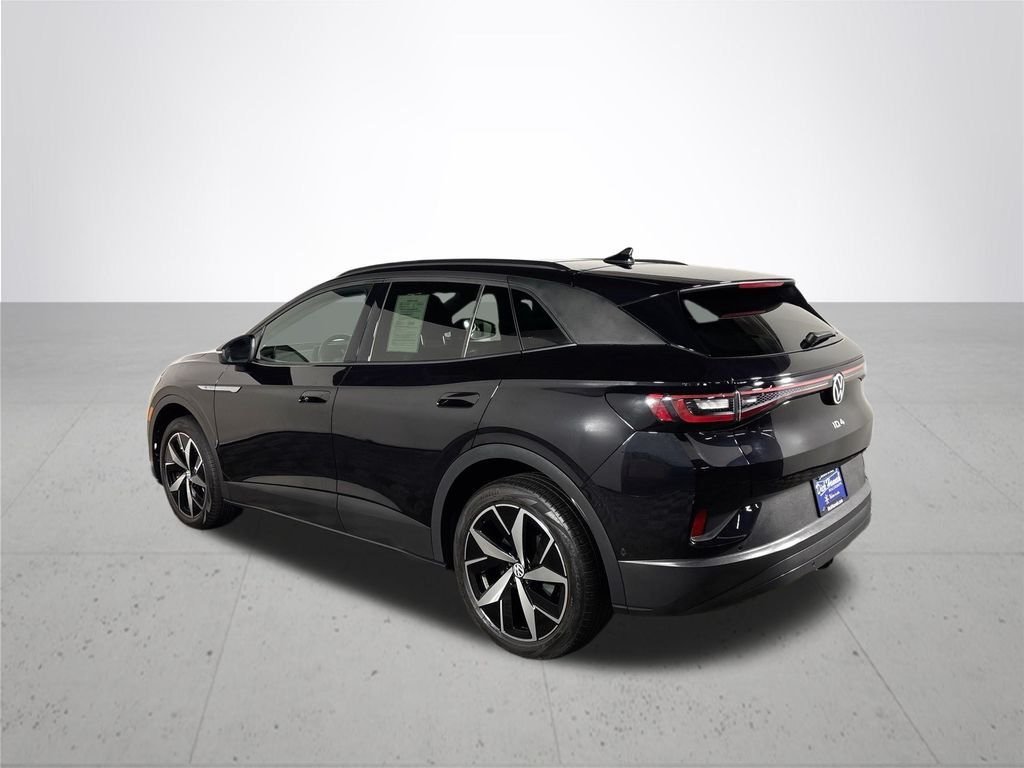 Certified Used 2023 Deep Black Volkswagen Pro S image 9