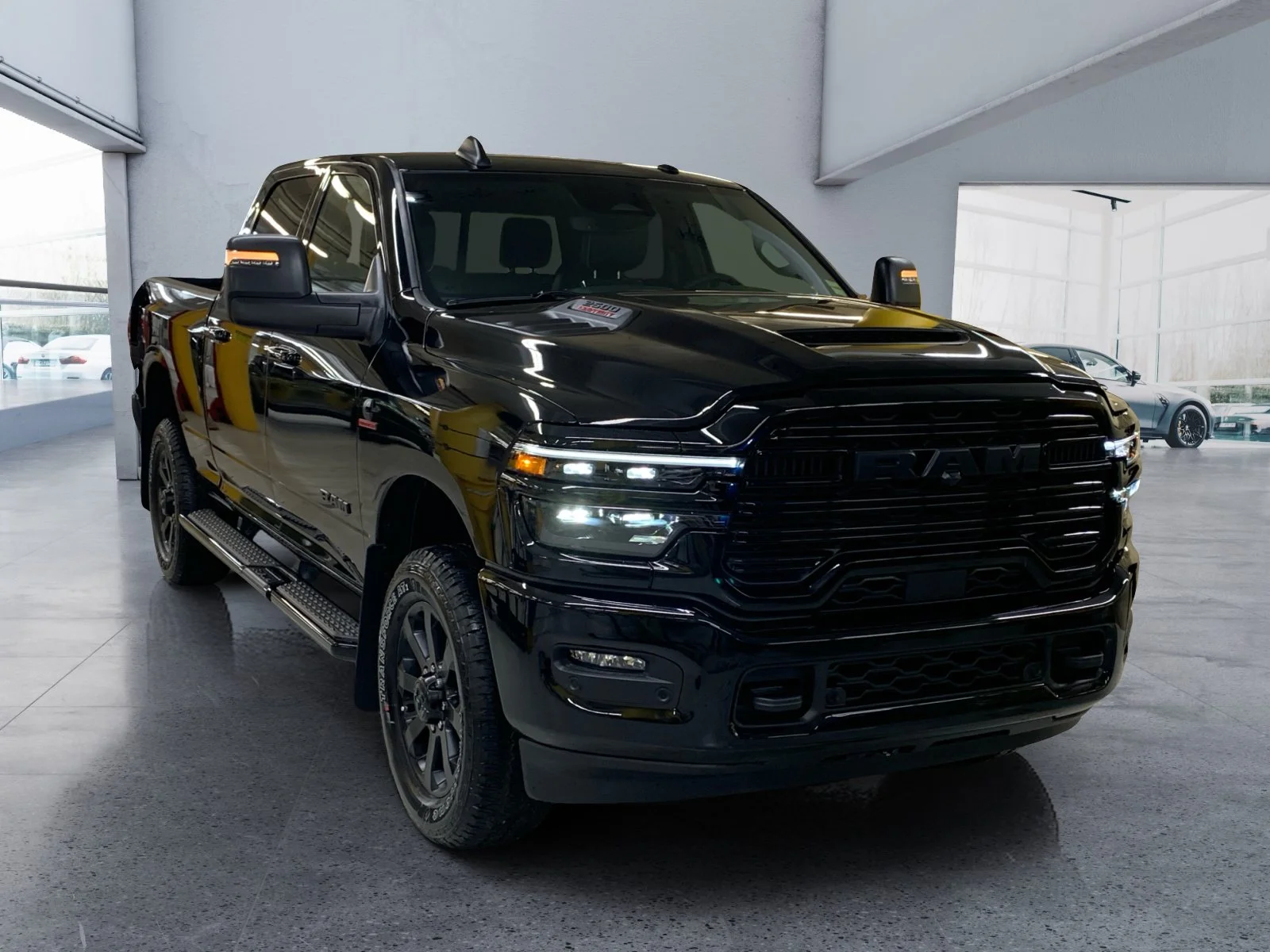 New 2026 Diamond Black Crystal Pearl Ram Laramie image 7