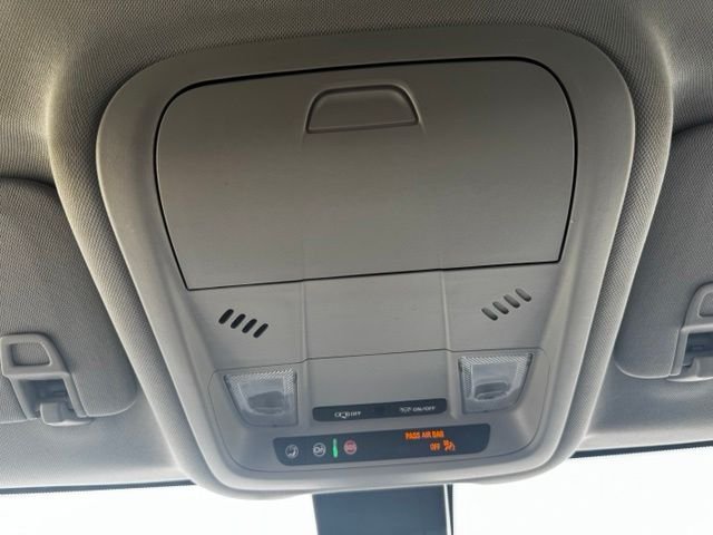 Used 2023 Summit White Chevrolet LT image 27