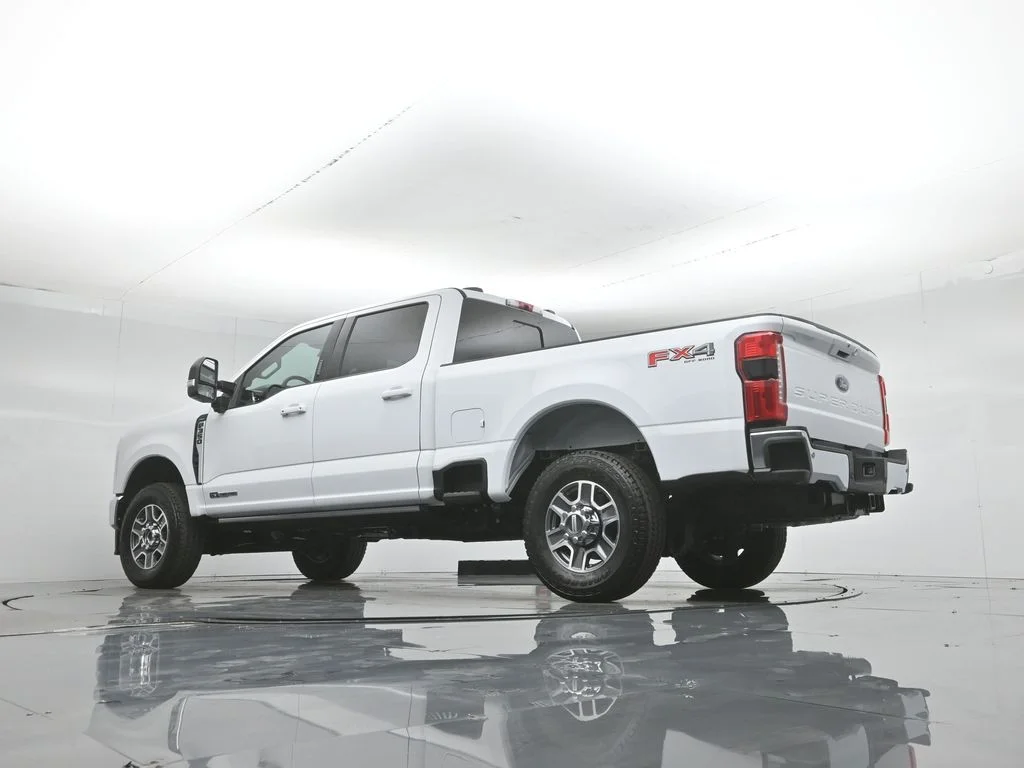 New 2026 Oxford White Ford Lariat image 52