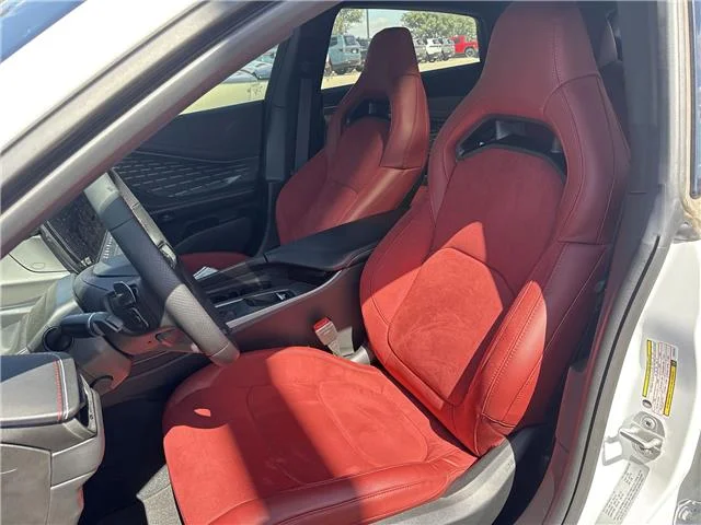 New 2026 White Knuckle  Paint Dodge RT 4-DOOR AWD image 17