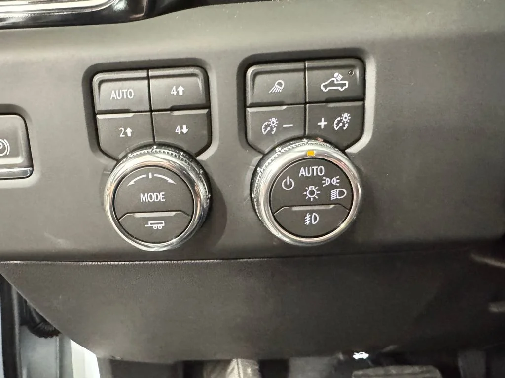 2026 GMC Sierra 3500HD Denali - Photo 23