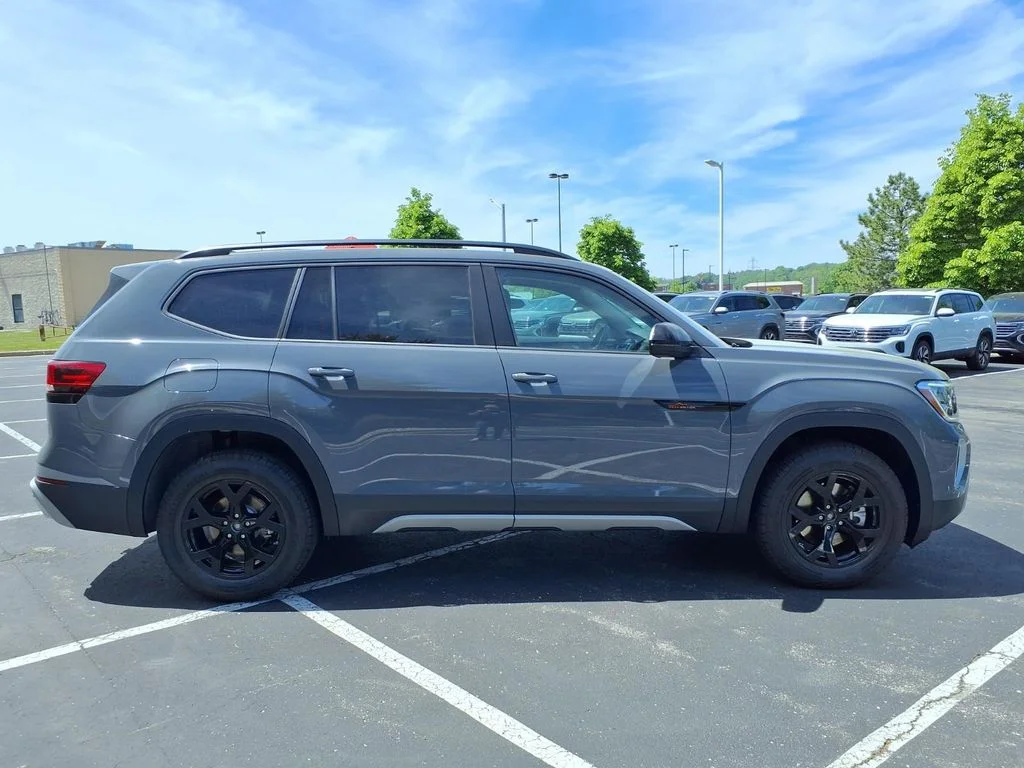 New 2026 Pure Gray Volkswagen Peak Edition image 3