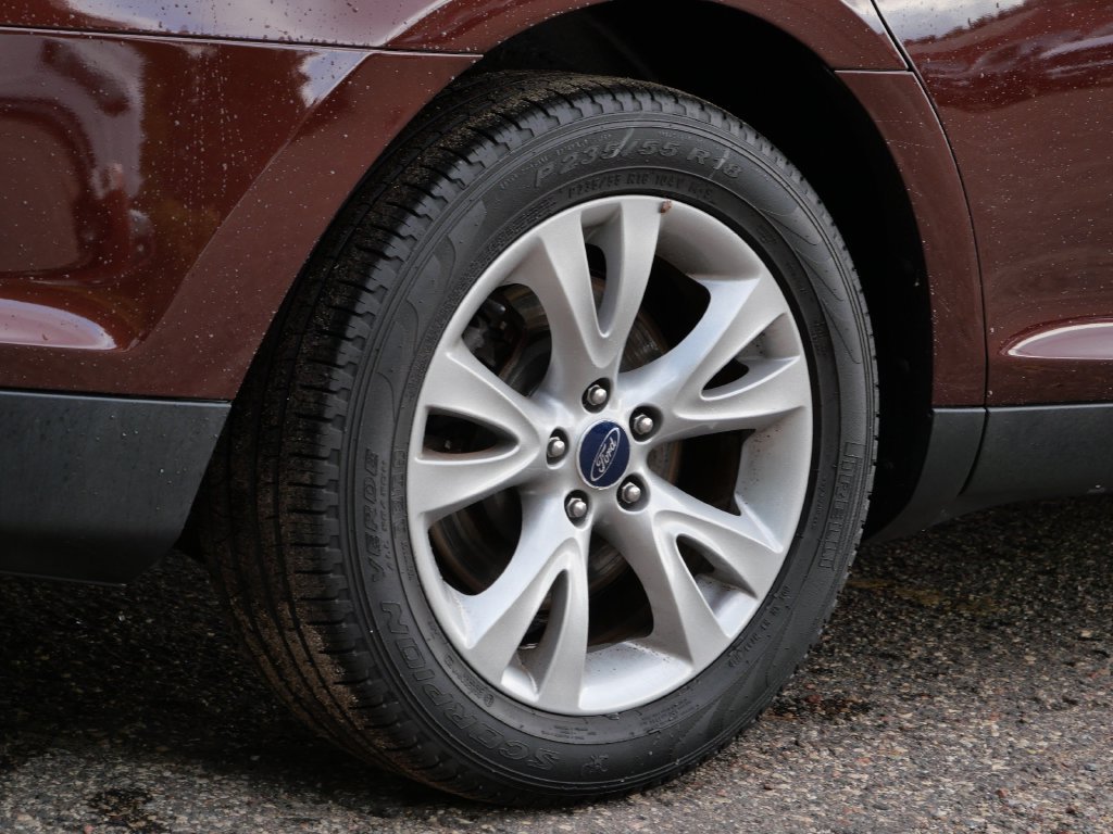 Used 2010 Red Ford SEL image 7