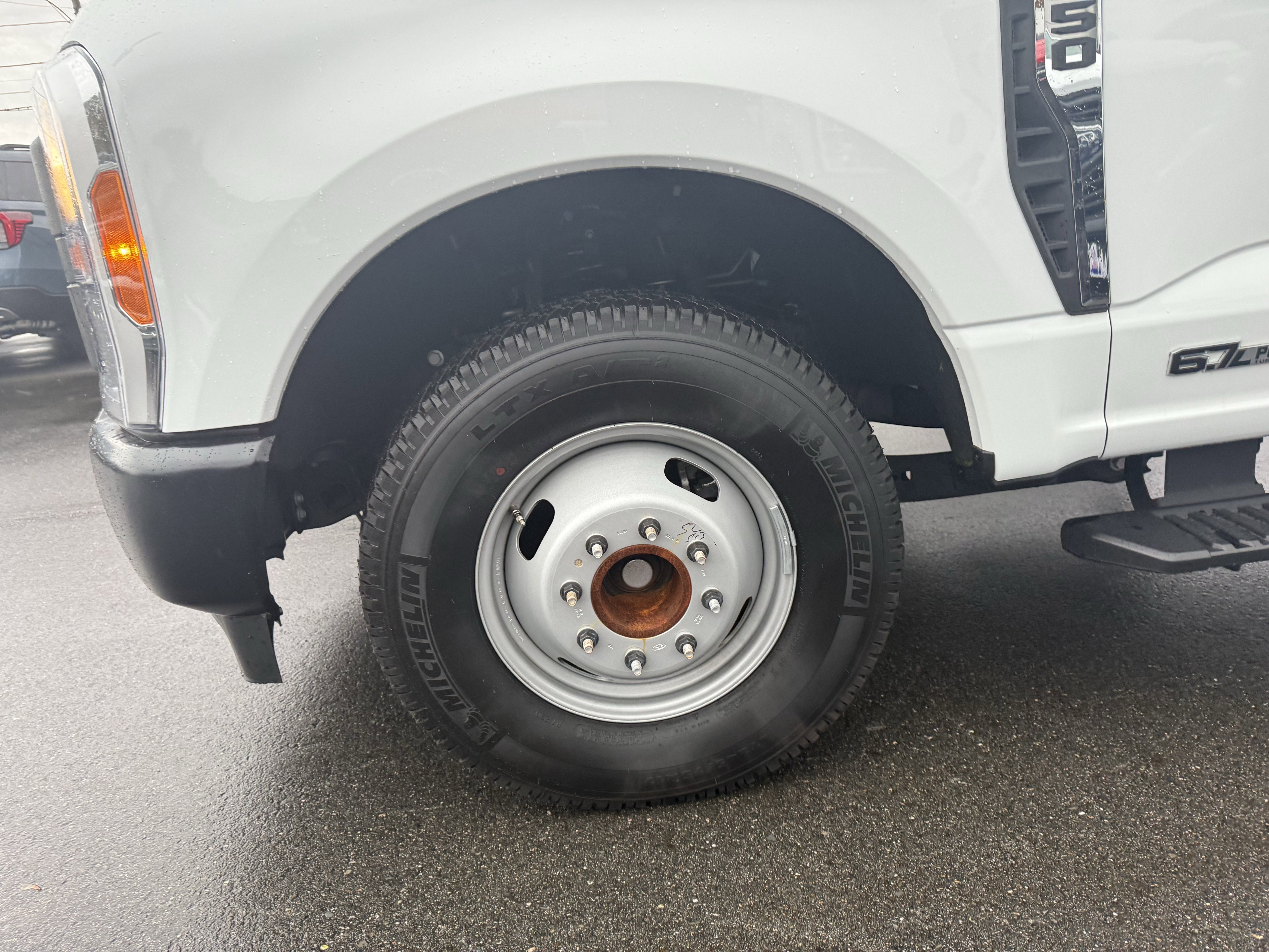 New 2023 Oxford White Ford XL image 12