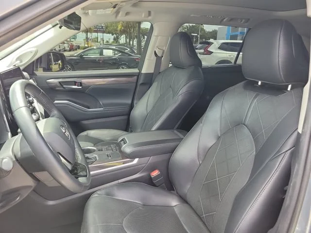 2021 Toyota Highlander Platinum - Photo 20