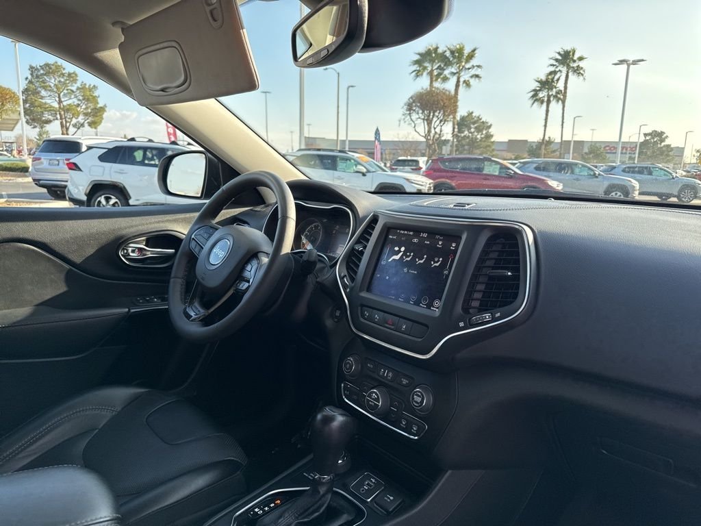 2023 Jeep Cherokee Altitude Lux - Photo 22