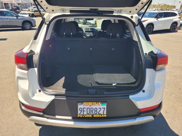 Used 2023 White Chevrolet LT image 11