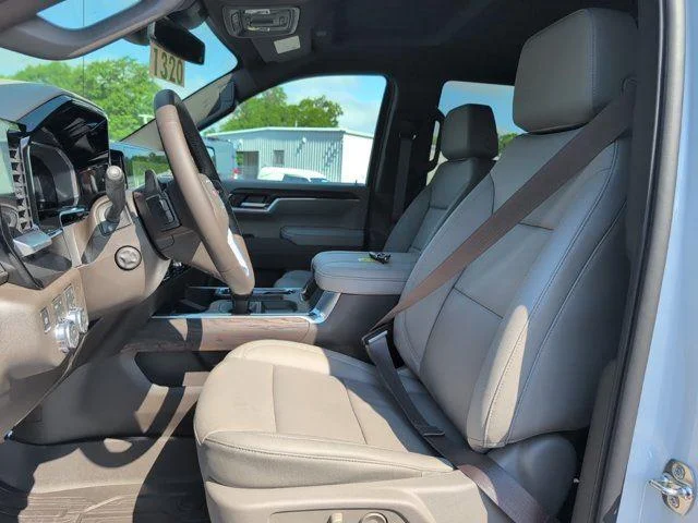 New 2026 Summit White GMC SLT image 34