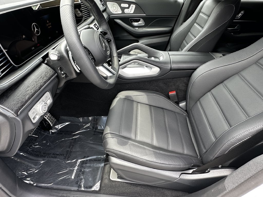 New 2026 MANUFAKTUR Moonlight White Magno Mercedes-Benz GLS 450 image 47