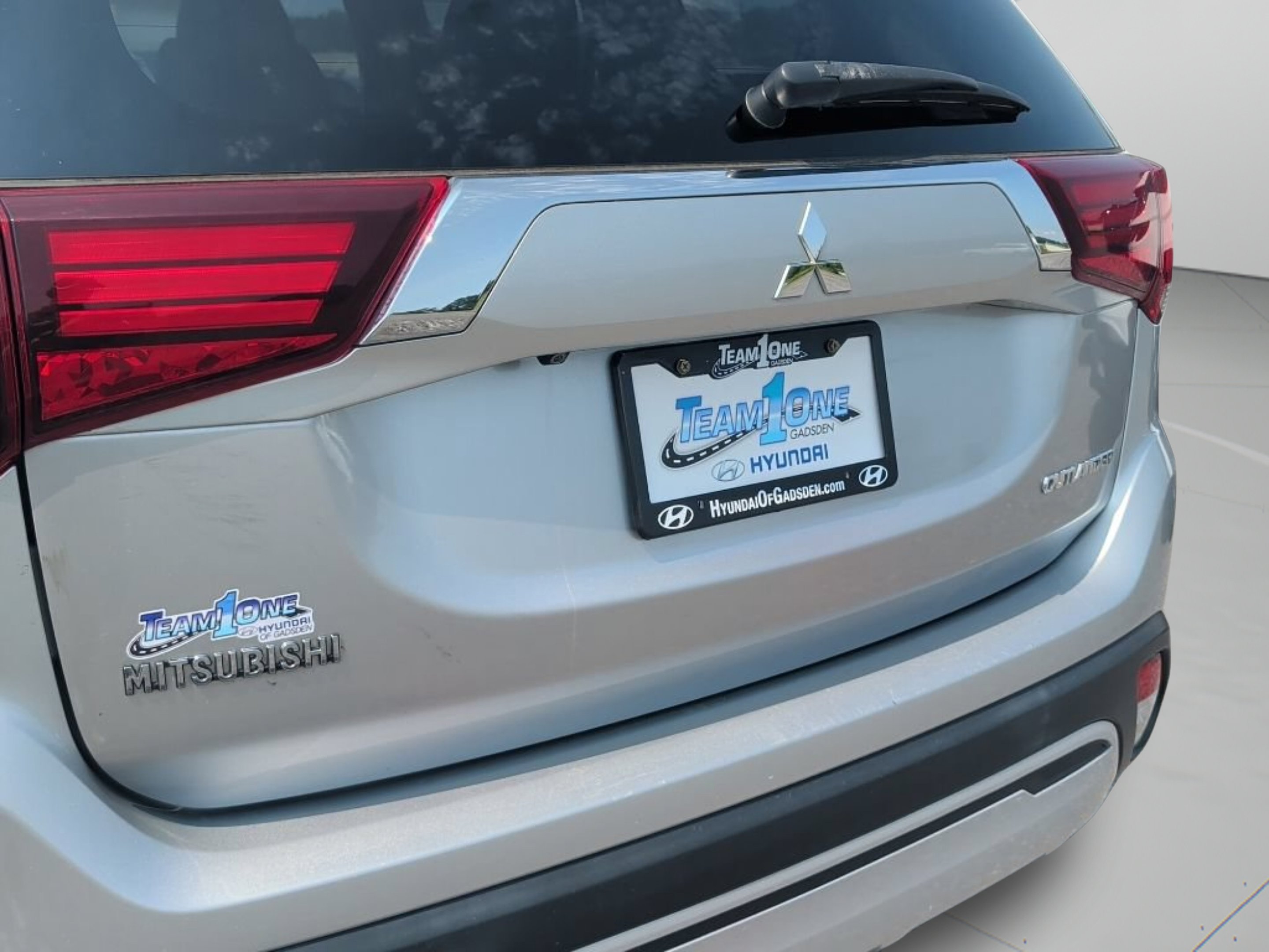 Used 2019 Silver Mitsubishi ES image 38
