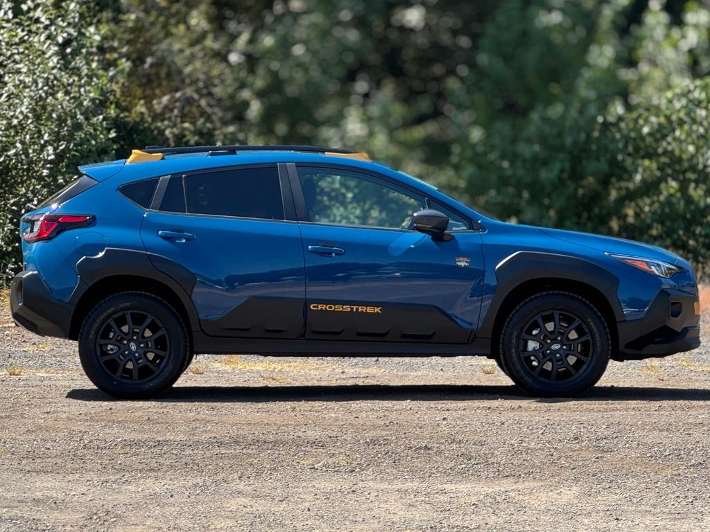 Used 2024 Geyser Blue Pearl Subaru Wilderness image 8