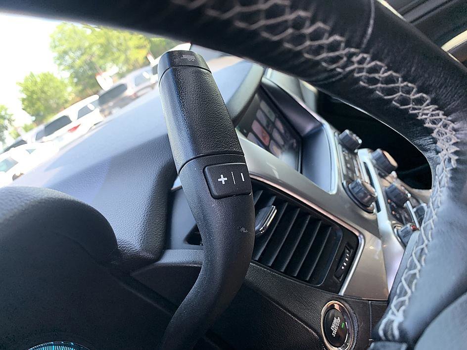 Used 2019 Summit White Chevrolet Premier image 17