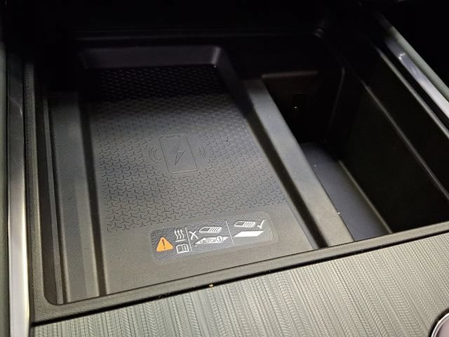 2026 GMC Acadia AT4 - Photo 15