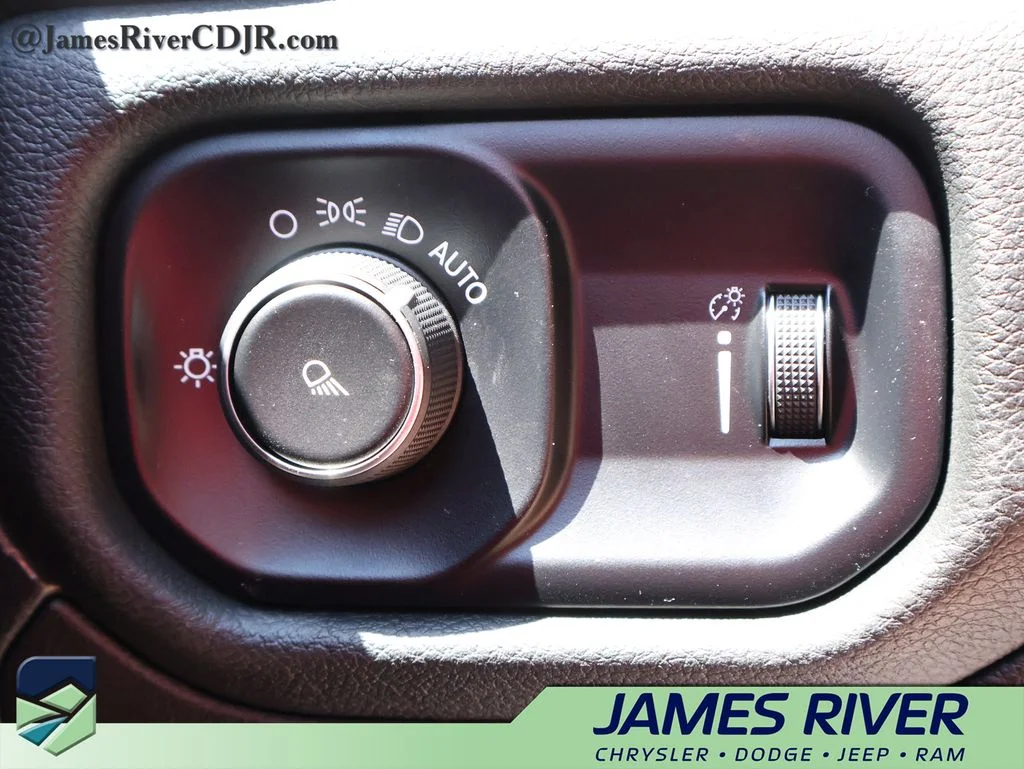 2024 RAM Ram 1500 Pickup Laramie - Photo 28