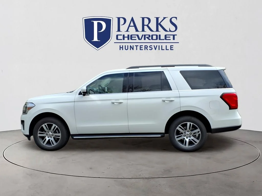Used 2022 White Ford XLT image 32