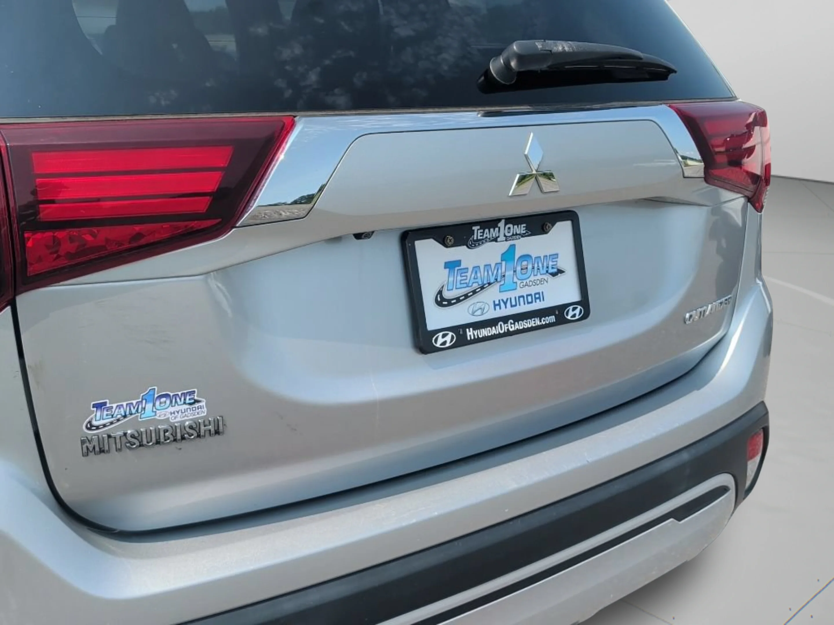 Used 2019 Silver Mitsubishi ES image 38