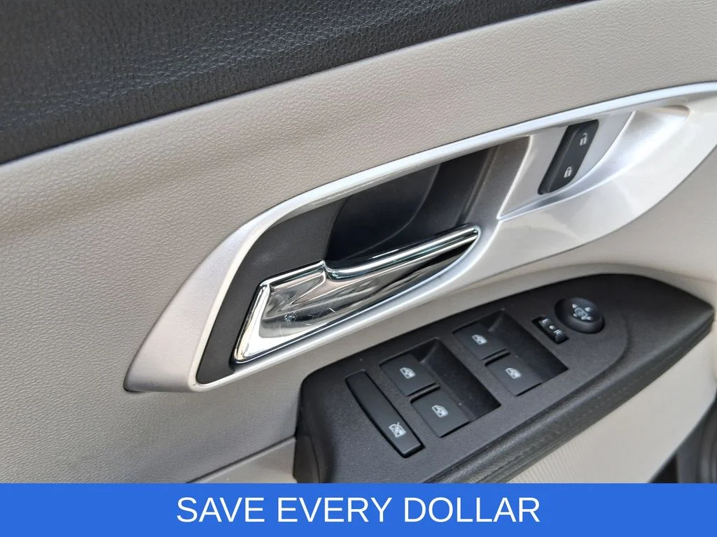 Used 2017 White Chevrolet LS image 13